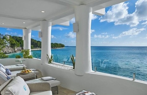 Prospect Villa | Luxury Oceanfront Villa with Private Beach & Hot Tub