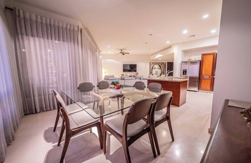 La Paz Villa | Luxury Oceanfront Villa at Puerta Cortés Resort -Beach Club, Jacuzzi & Golf Cart