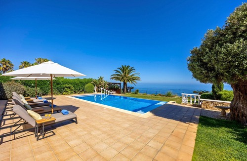 Luz Villa | Luxury oceanfront Villa with infinity pool (heatable) and breathtaking sea views