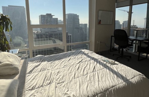 Broadway Apartment | Luxury one bedroom apartment