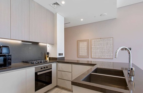 Downtown Dubai Apartment | Luxury One Bedroom with Burj Khalifa View