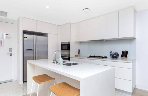 Broadbeach Apartment | Luxury Oracle Tower 2 Ocean Views 2BR Lvl28