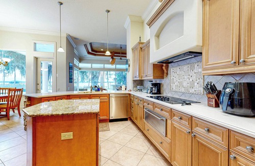 Doctors Inlet House | Luxury, peaceful and beautiful waterfront home w/pool hot tub and lots of space
