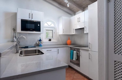 Merlin Bay Apartment | Luxury penthouse apartment on exclusive Sugar Hill resort with beach club access