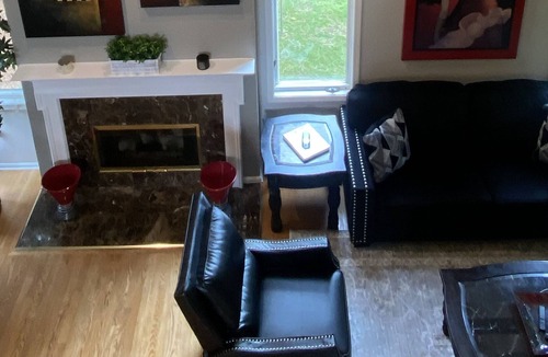 Pewaukee Condo | Luxury Pewaukee Condo for Rent