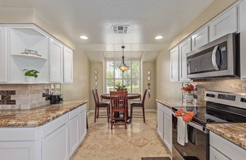 Lakewood House | Luxury Phoenix Oasis Private Pool Mountain Views Fast Wi-Fi