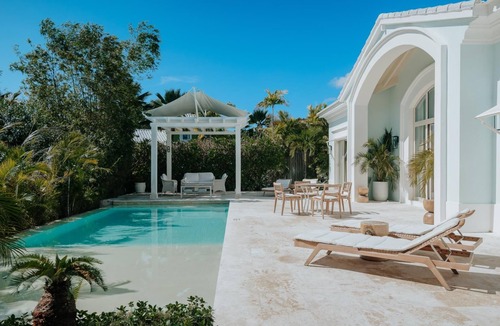 Punta Cana Villa | Luxury Pool Two Bedroom Suite