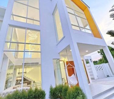 Nonthaburi Villa | Luxury Pool Villa 99