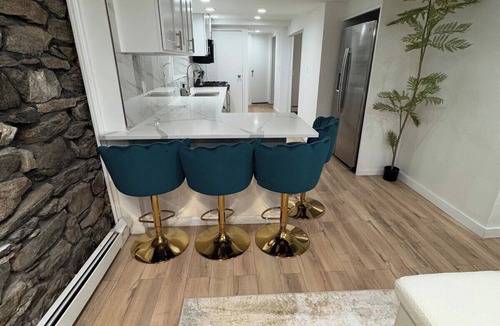 Bryn Mawr Apartment | Luxury Prime 1BR Oasis in New York