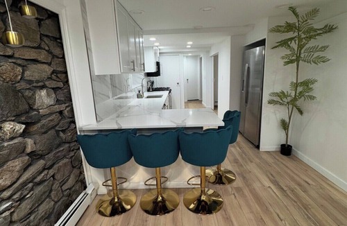Bryn Mawr Apartment | Luxury Prime 1BR Oasis in New York