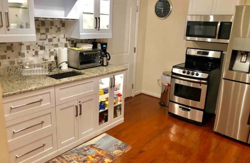 Bear Apartment | Luxury private apartment studio .