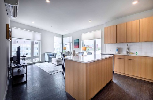 White Plains Apartment | Luxury Private Apt with Gym