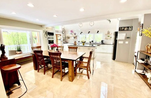 Leesburg House | Luxury Private Estate Mins to Winery/Brewery
