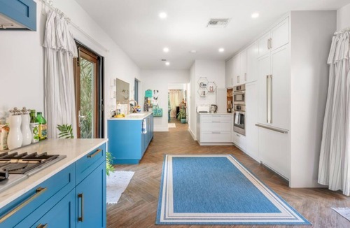 Savannah House | Luxury, Private Home with Pool & Gym, 800 ft to Spotts Beach