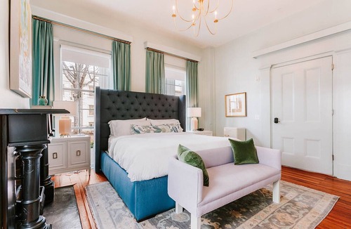Athens Hotel | Luxury Private Suite in Boutique Historic Inn The Athenian- Downtown Location