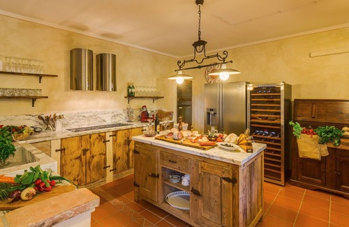 San Gimignano Villa | Luxury Private Villa San Gimignano, 6 Ensuite rooms, Swimming Pool , Sauna.