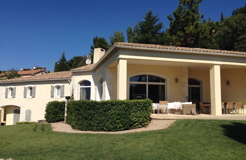 Chateauneuf-du-Pape House | Luxury provencal Villa with Pool and an amazing view in Châteauneuf-du-Pape