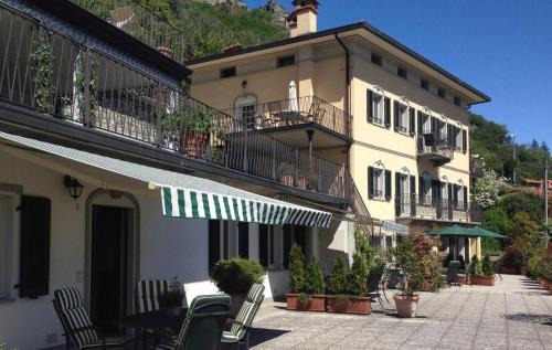 Musso Apartment | Luxury Residence La Pianca - Pool and Terrace Lake View
