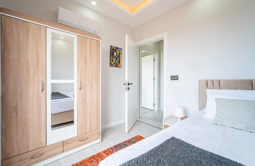 Aksu Apartment | Luxury Residence with Shared Pool in Antalya