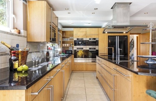 East Dean and Friston Villa | Luxury retreat in honeypot area.