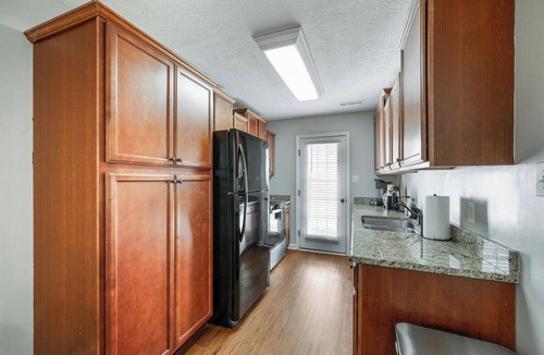 Lynchburg House | Luxury Retreat Near Liberty University & Downtown