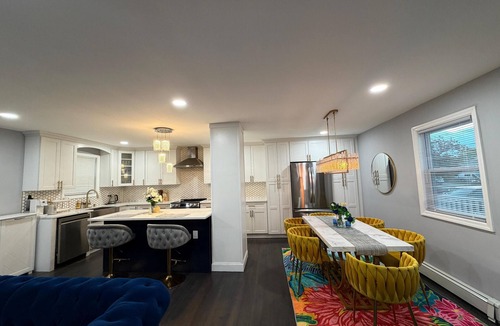 North Lindenhurst House | Luxury Retreat with Pool, Jacuzzi, Game Room & Backyard Oasis