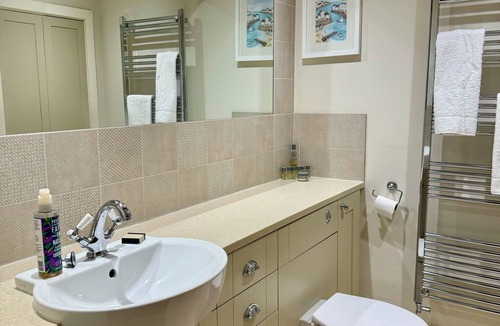 Whitchurch House | Luxury river countryside retreat