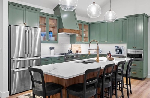 Columbia Falls House | Luxury Riverfront Home Near Glacier Park — Hot Tub, Sauna & Fire Pit