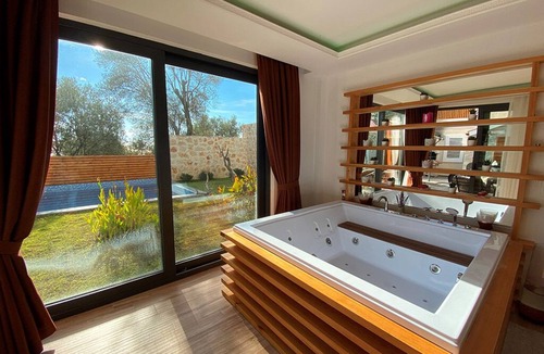 Islamlar Villa | Luxury Romantic Hillside Villa with breath taking views.