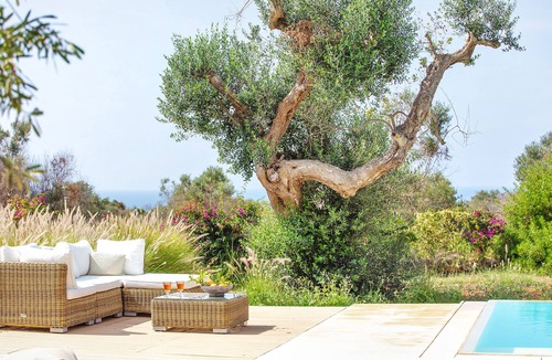 Marina di Felloniche Villa | Luxury sea-view villa with pool and hot tub, near S. M. di Leuca