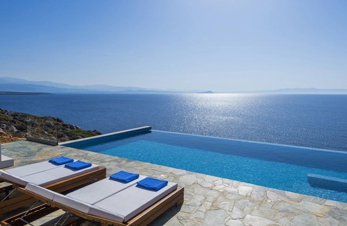 Chorafakia Villa | Luxury Seafront Villa