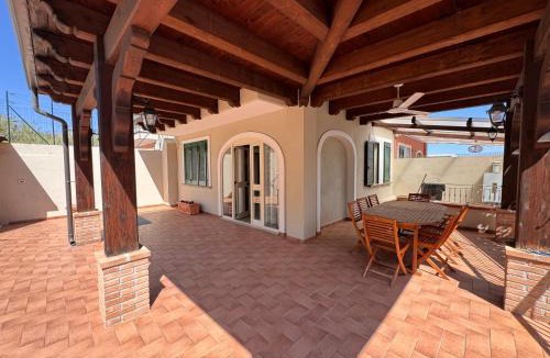 Marina di Bordila House | Luxury Seafront Villa with Private Beach Acces