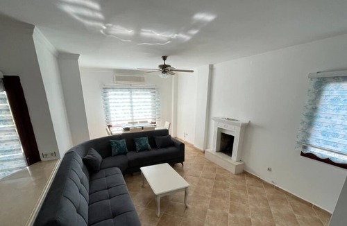 Yalikavak Villa | Luxury self catering 3 bedroom private holiday villa with private swimming pool.