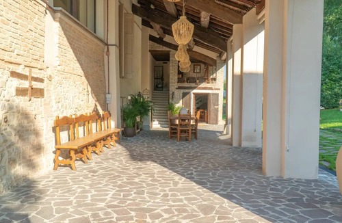 Quattro Castella Apartment | Luxury self-catering apartments in hilly area for a relaxing vacation.