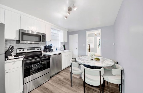 Bryn Mawr House | Luxury Single Family 3BR Home + Game Room and Parking