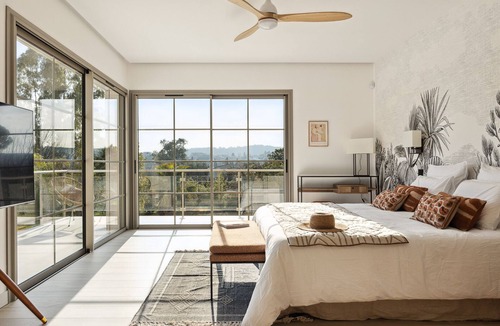Saint-Paul-de-Vence Villa | Luxury single-storey Villa on French Riviera , View & heated swimming pool