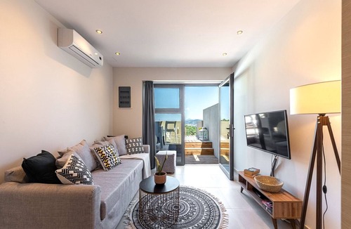Katsarou Villa | Luxury Skiathos Villa | 2 Bedrooms | Villa Suite White Gea | Private Pool