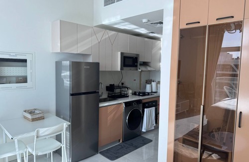 Al Barsha Apartment | Luxury Skyz Studio | Pool Gym Balcony Near Miracle Garden