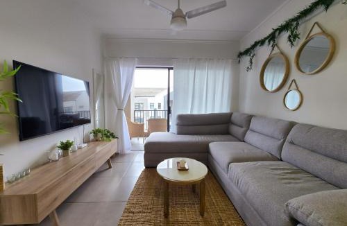Ballito Apartment | Luxury Spa unit, Private Sauna, Central Ballito