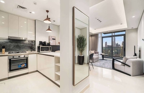 Business Bay Apartment | Luxury Spacious 4BR | Stunning Burj Khalifa View