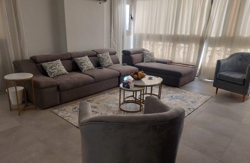 Al-Khalifa Apartment | Luxury spacious apartment, prime location near the pyramids of Giza