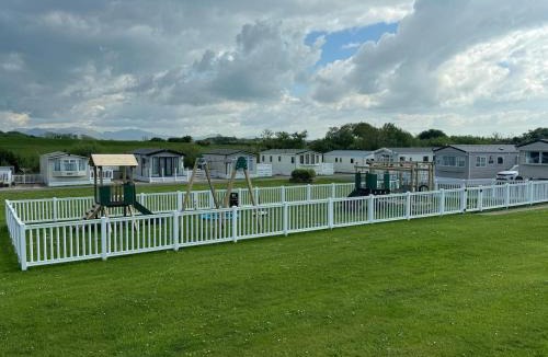Brynteg House | Luxury Static Caravan on 5 Star Park