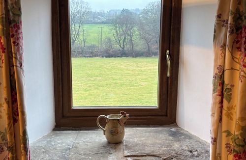 Midhopestones House | Luxury Stone Barn Conversion-On the edge of The Peak District. Hot Tub EV charge