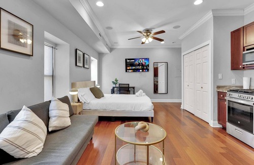 Northern Liberties Apartment | Luxury Studio | 2 Beds | Northern Liberties