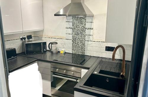 Elmers End House | Luxury studio apartment, Beckenham