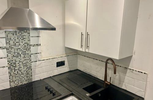 Elmers End House | Luxury studio apartment, Beckenham