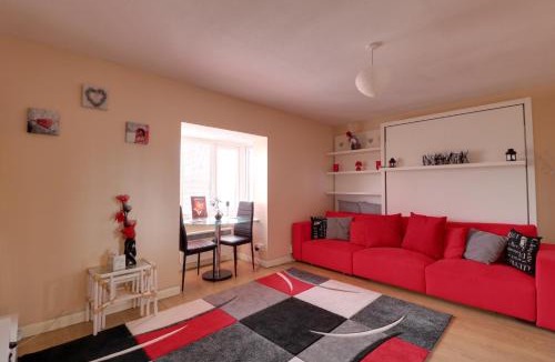 London Borough of Ealing Apartment | Luxury Studio Apartment