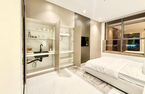Jumeira 3 Apartment | Luxury Studio Apartment Near Jumeirah Beach