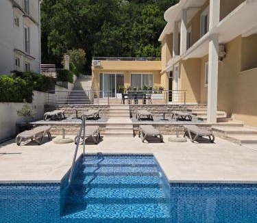Muo Apartment | Luxury Studio Apartment with Sea View & Heated Pool