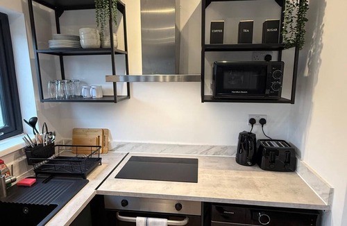 Cribbs Causeway Apartment | luxury studio